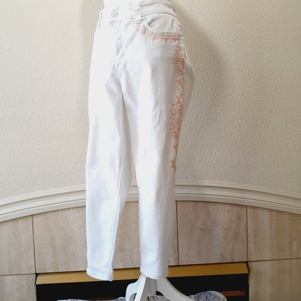 Seven 7 by Melissa McCarthy Embroidered Jeans
